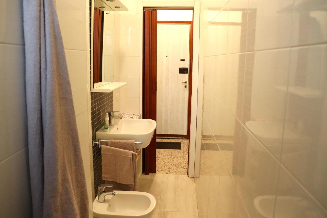 Ferienwohnung * La Casa Di Arti * 25 Min Dal Duomo Mailand Exterior foto